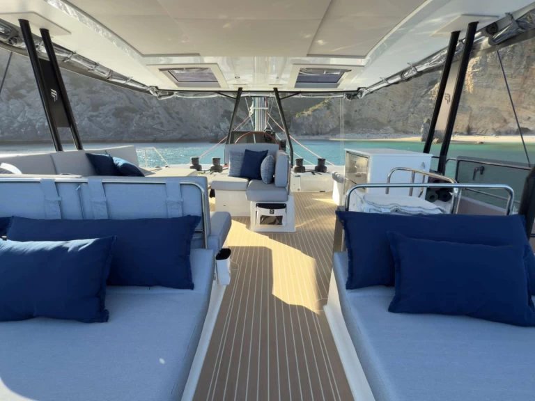 Charter a Fountaine Pajot CATALYST in Bahamas on Samboat