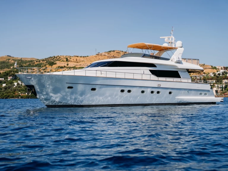 Hire Luxury Yacht with or without skipper Sanlorenzo Türkbükü