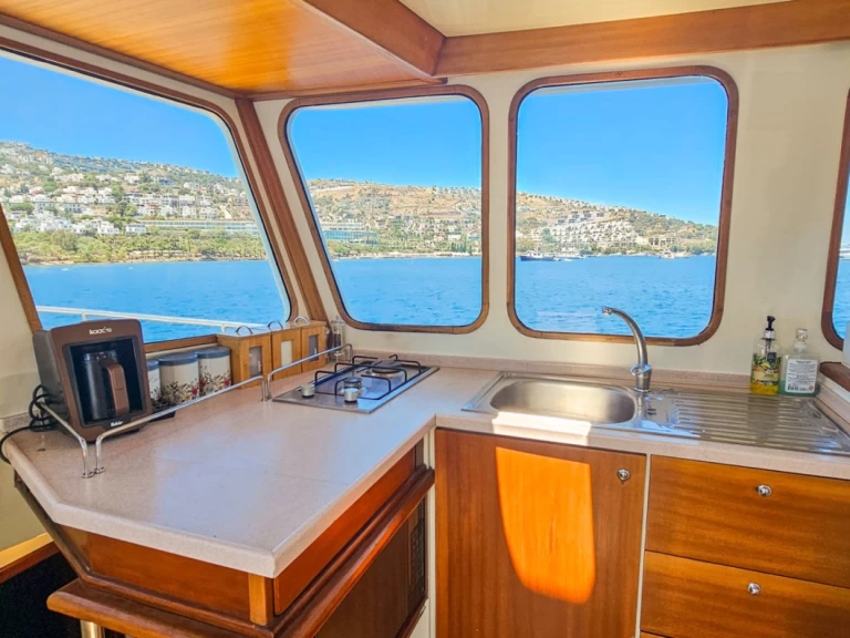 Hire Motorboat with or without skipper  Yalıkavak