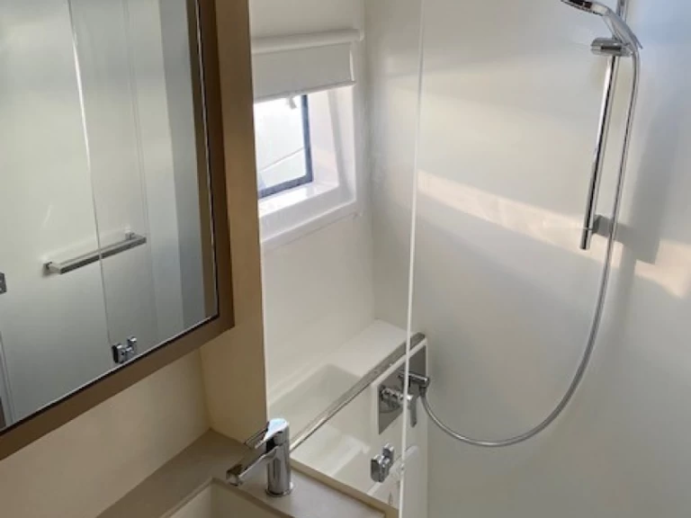 Yacht hire Le Marin cheap Lagoon 46