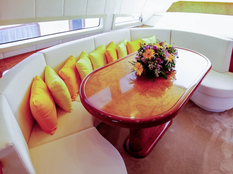 Yacht hire Castellammare di Stabia cheap Monte Fino 70