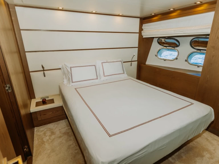 Sanlorenzo San Lorenzo 72 KUUM charter bareboat or skippered in  Türkbükü