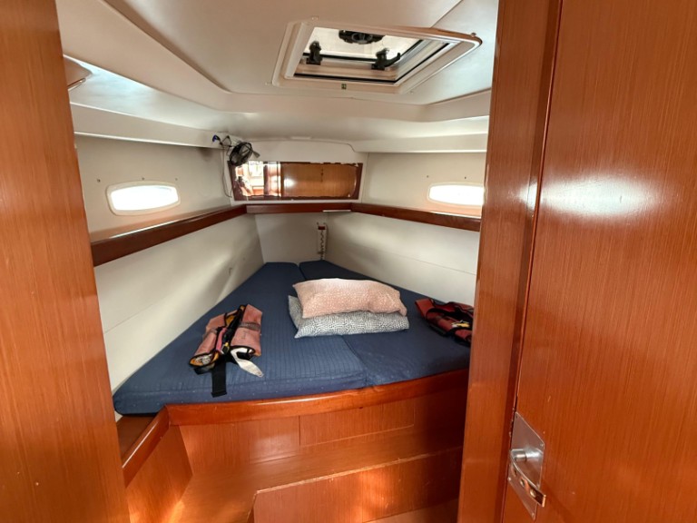 Hire Sailboat with or without skipper Bénéteau Palma de Mallorca