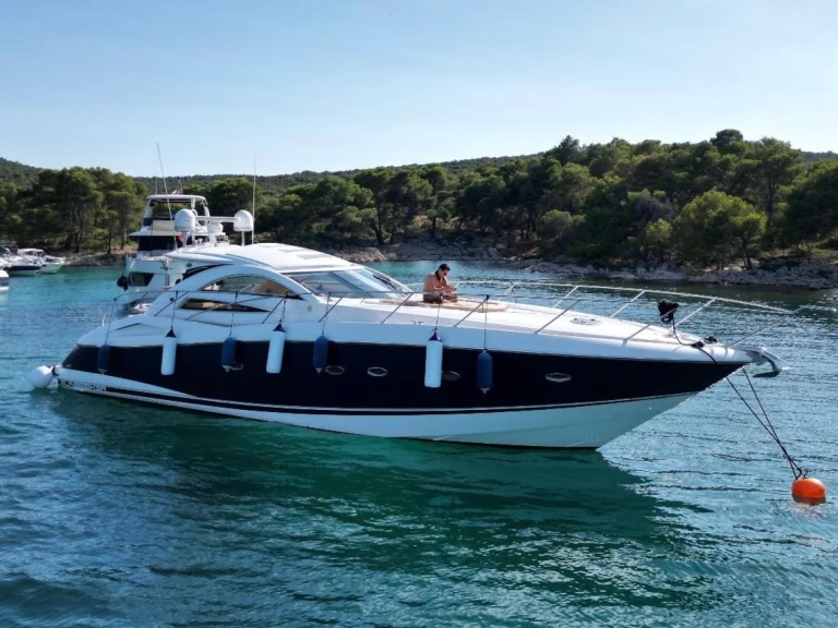 Hire Motorboat with or without skipper Sunseeker Rogoznica