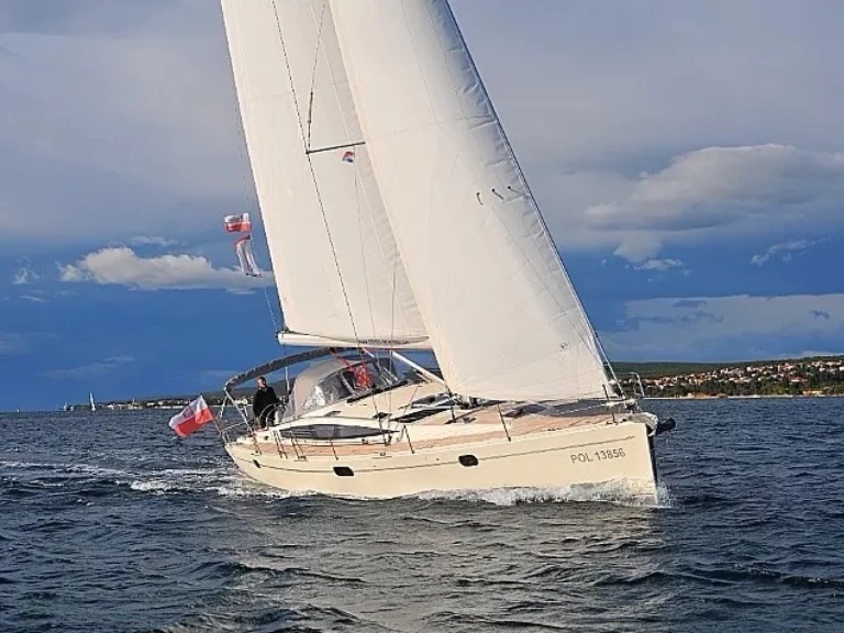 Sailboat to hire Rogoznica at the best price