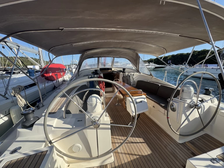 Sailboat hire in Rogoznica - Delphia Delphia 47