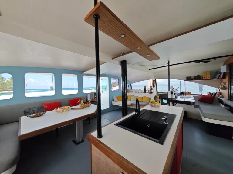 Charter a Oyacht Class6 in Raiatea on Samboat