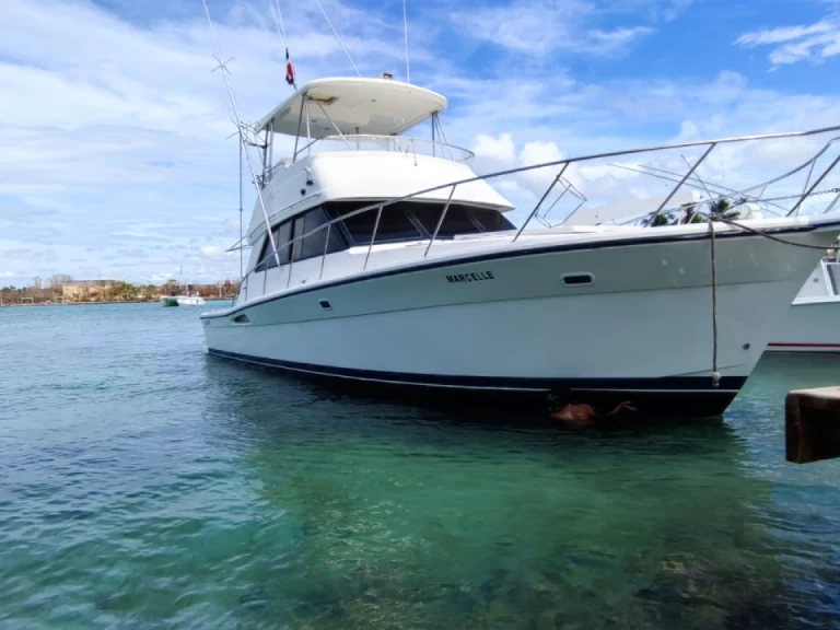 Riviera Riviera 48 charter bareboat or skippered in  Bayahíbe (Zona Urbana)