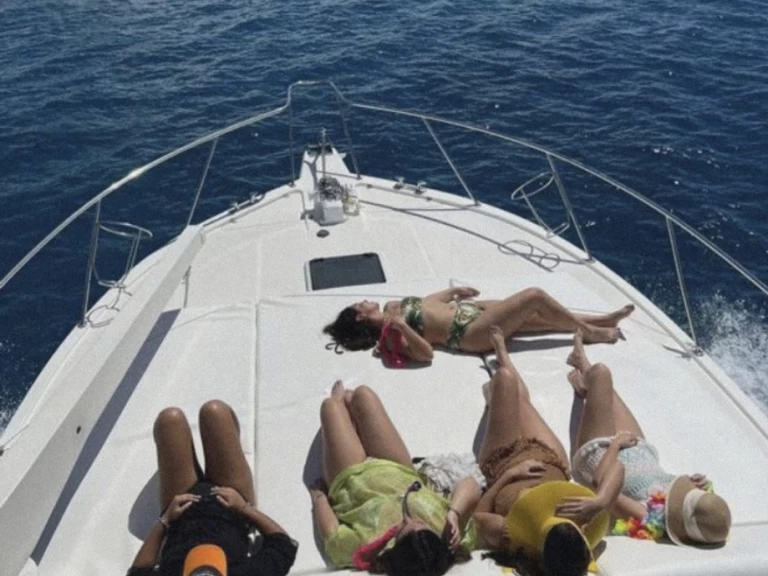 Yacht charter Bayahíbe (Zona Urbana) - Riviera Riviera 48 on SamBoat