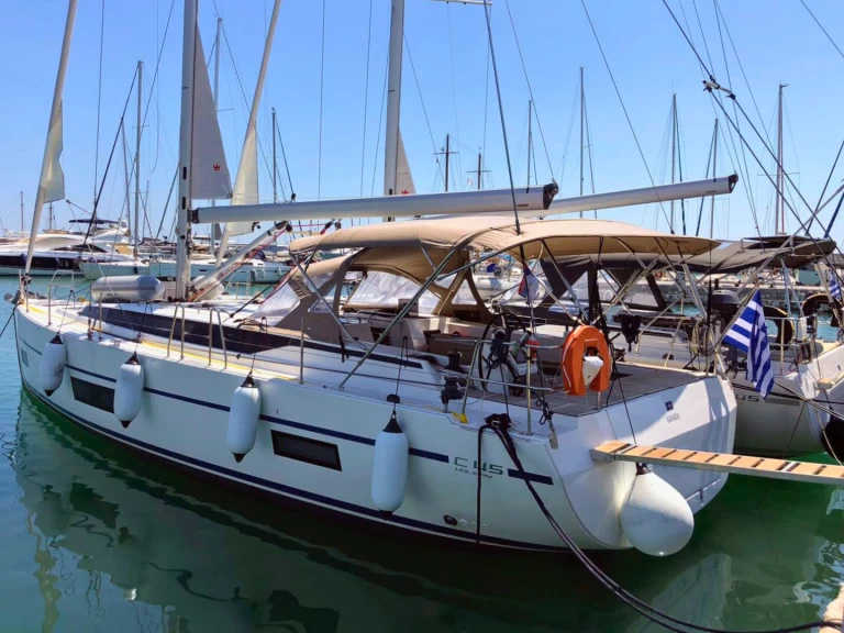 Hire a Bavaria Bavaria C45 Paros (Island)