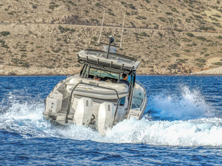 Hire Motorboat with or without skipper Axopar Paros (Island)
