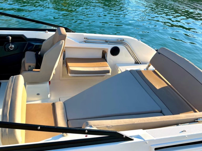 Motorboat hire in Marseille - Quicksilver Activ 675 Pack Sport