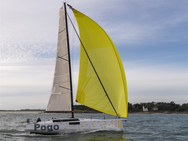 Yacht hire Portocolom cheap Pogo 44