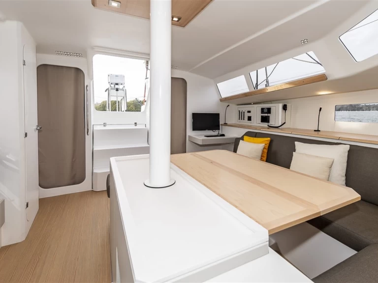 Sailboat hire in Portocolom - Pogo Structures Pogo 44