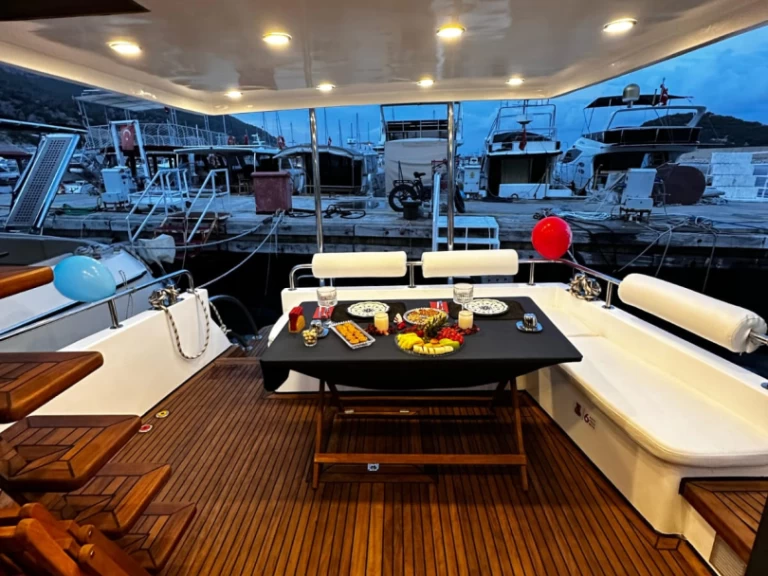 Luxury Yacht to hire Antalya (City) at the best price