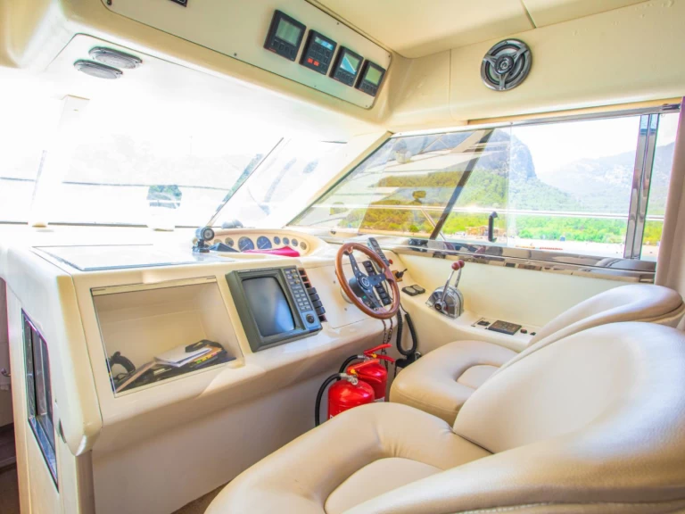 Charter a Princess Princess 20 M in Antalya (City) on Samboat