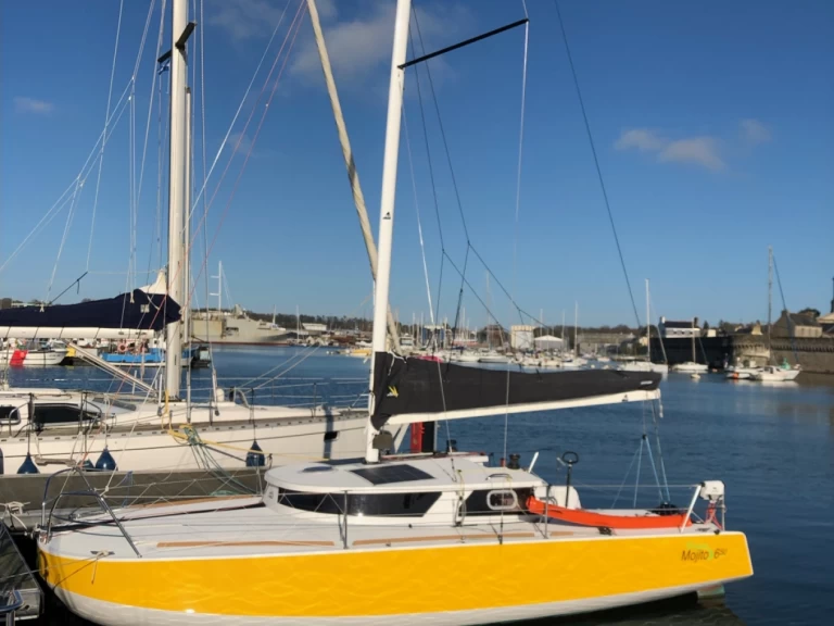 Hire a IDBmarine Mojito 650 La Trinité-sur-Mer