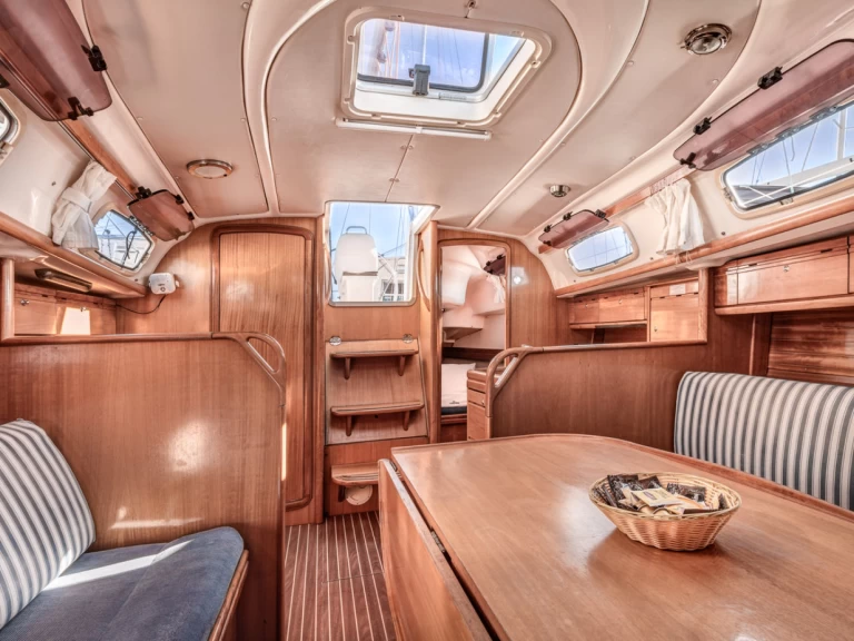 Hire Sailboat with or without skipper Bavaria Gouvia