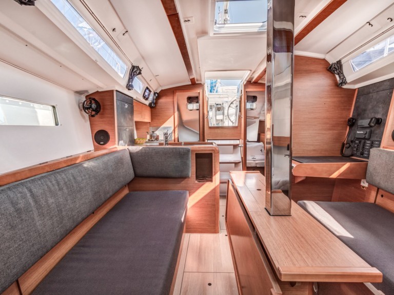 Yacht charter Gouvia - Jeanneau Sun Odyssey 349 on SamBoat