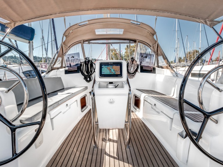 Charter a Jeanneau Sun Odyssey 419 in Gouvia on Samboat