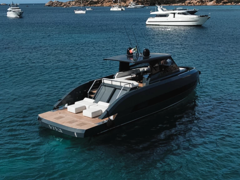 Yacht hire Poltu Quatu cheap S05.3