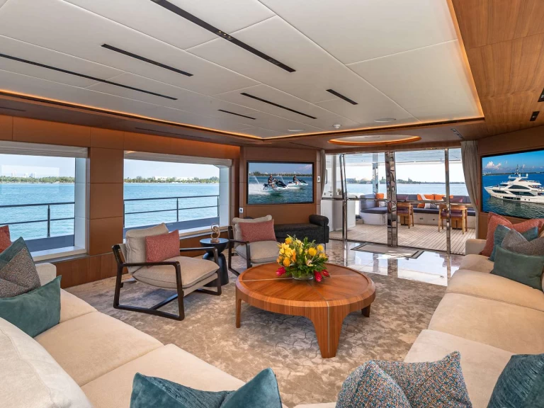 Hire a Gulf Craft - Majesty Yachts RISING DAWN San Diego