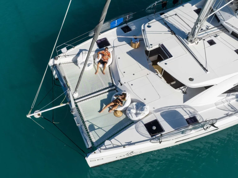 Charter a Leopard EMYSA in Saint Vincent and the Grenadines on Samboat