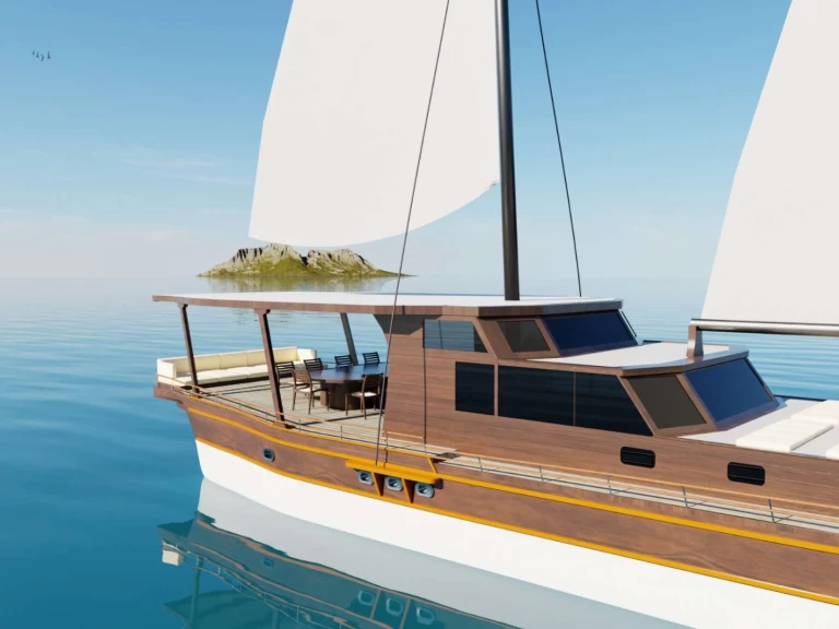 Hire Luxury Yacht Custom with a boat licence