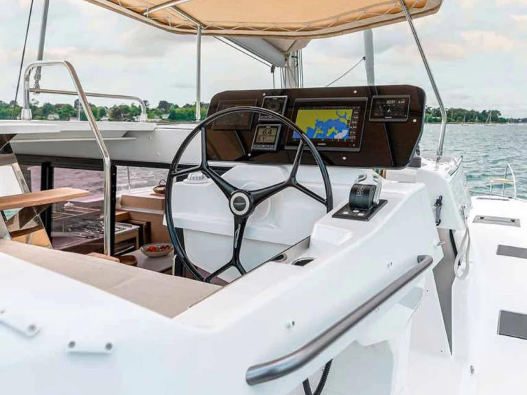 Hire a Fountaine Pajot Fountaine Pajot FP 41 Quatuor 4 Trogir