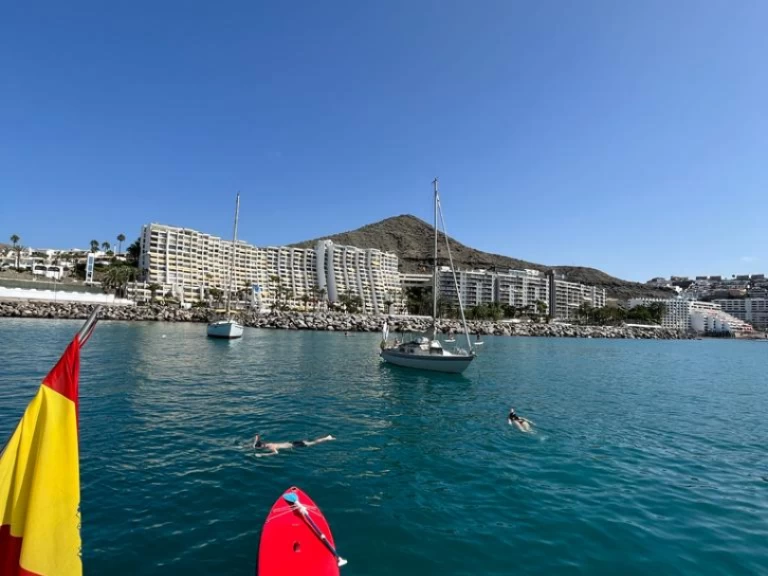 Hire Motorboat Princess with a boat licence