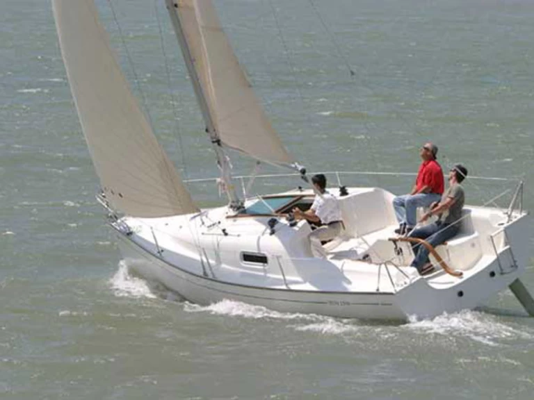 Charter a Jeanneau Sun 2500 in Cádiz on Samboat