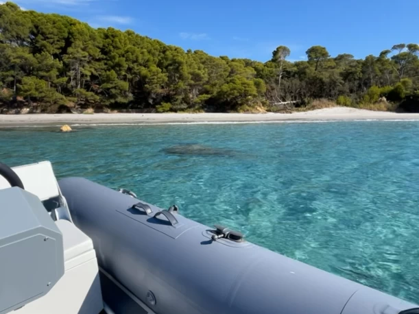 Hire RIB with or without skipper Four SEAS  Le Lavandou