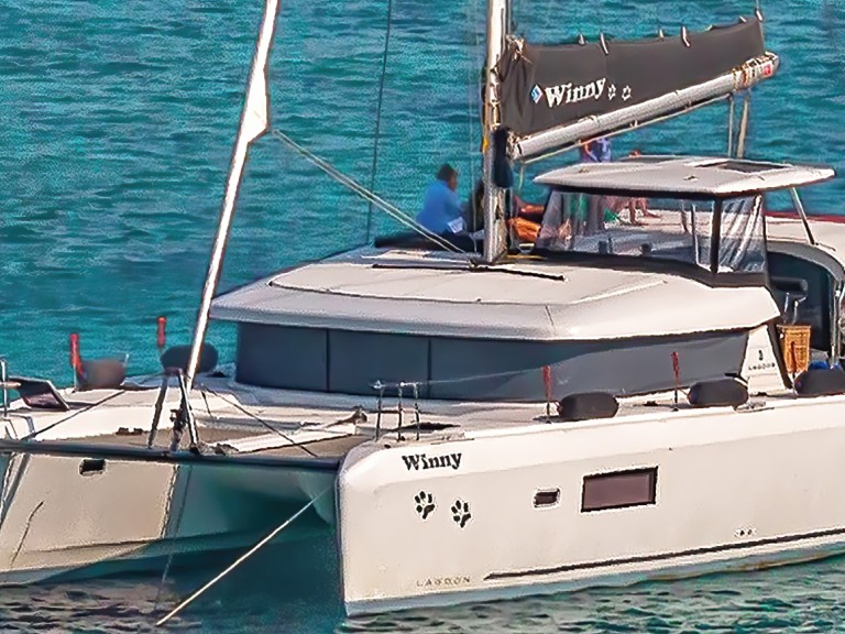 Yacht hire Syros (Island) cheap Lagoon 42