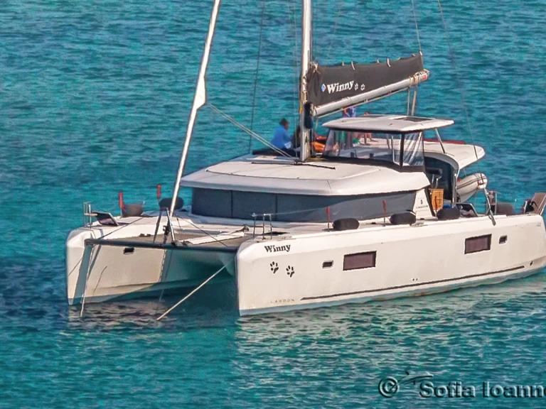 Hire Catamaran with or without skipper Lagoon Syros (Island)