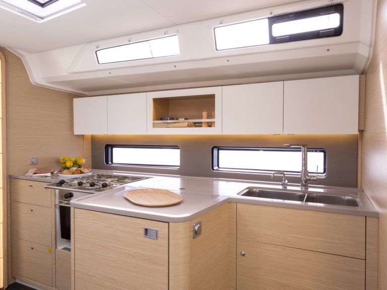 Yacht hire Road Town cheap Dufour 41