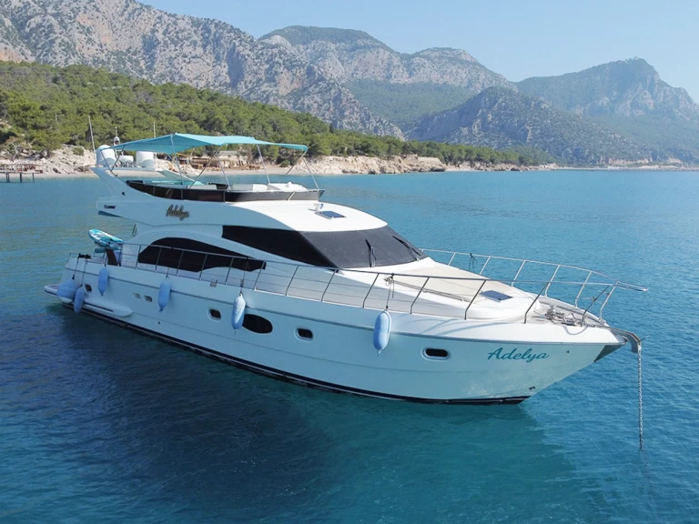 Hire Luxury Yacht with or without skipper  Liman