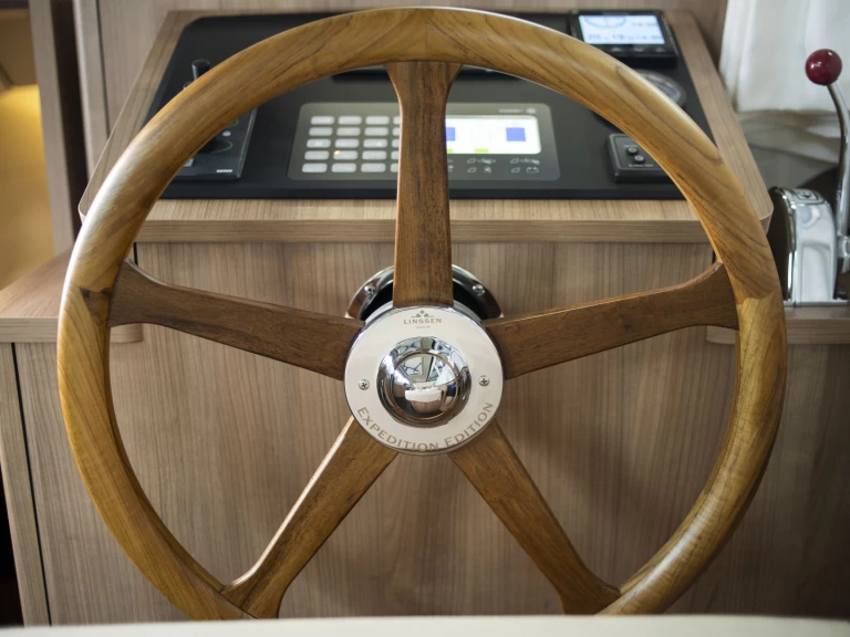 Yacht hire Werder (Havel) cheap Linssen Grand Sturdy 35.0 AC Intero