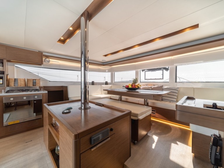 Yacht charter Alimos - Lagoon Lagoon 50 on SamBoat