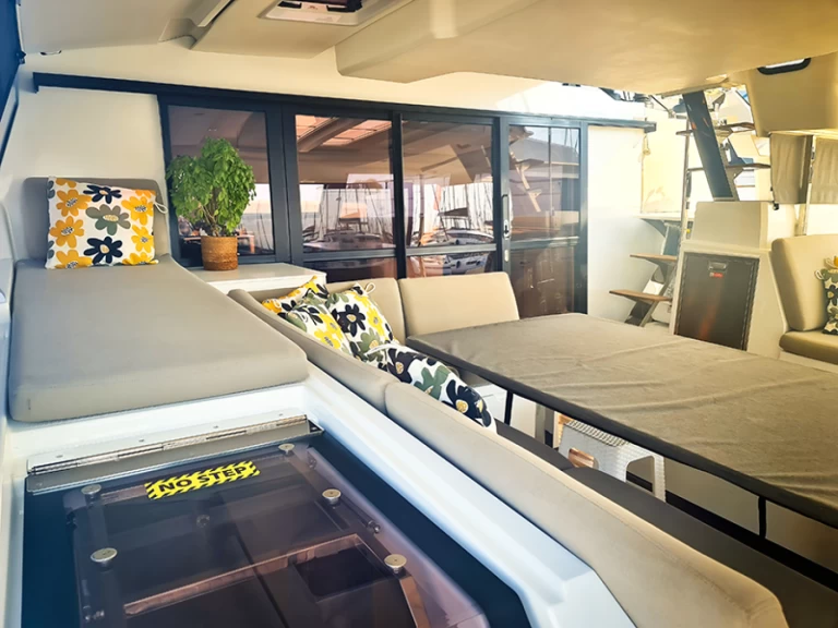 Hire Catamaran with or without skipper Fountaine Pajot Préveza