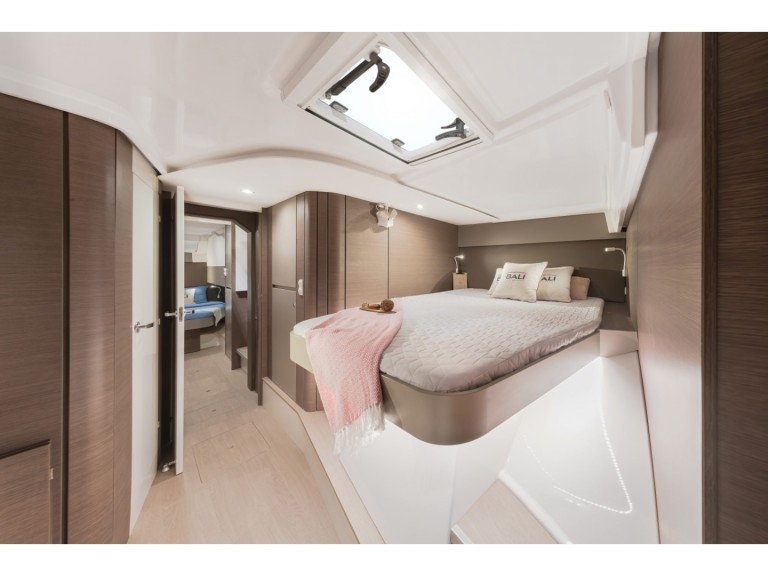 Yacht hire Préveza cheap Bali Catspace Voile