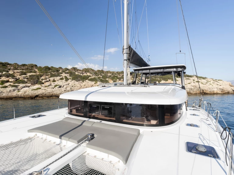 Catamaran to hire Alimos at the best price
