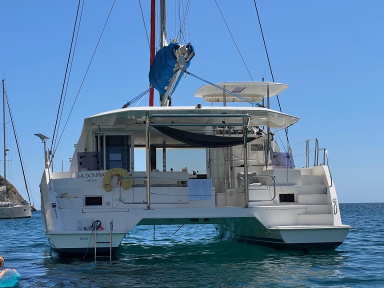 Yacht hire Alghero cheap Leopard 40