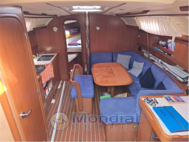 Sailboat hire in Carrara - Dufour Dufour 385 Grand Large
