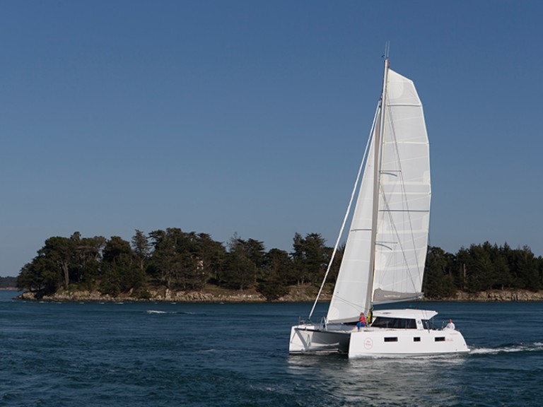 Bavaria Nautitech 40 open NEW - 4 + 2 cab. charter bareboat or skippered in  Tribunj