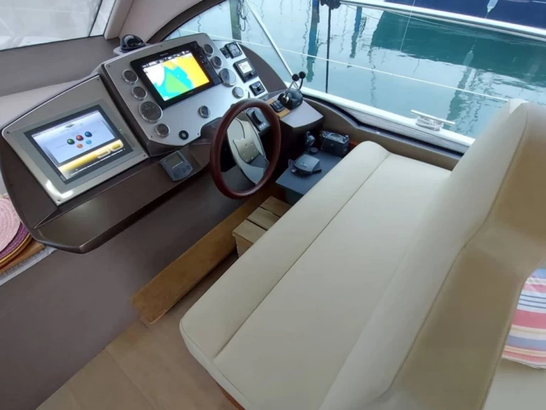 Motorboat hire in Portisco - Intermarine Inter mare 50 Fly 