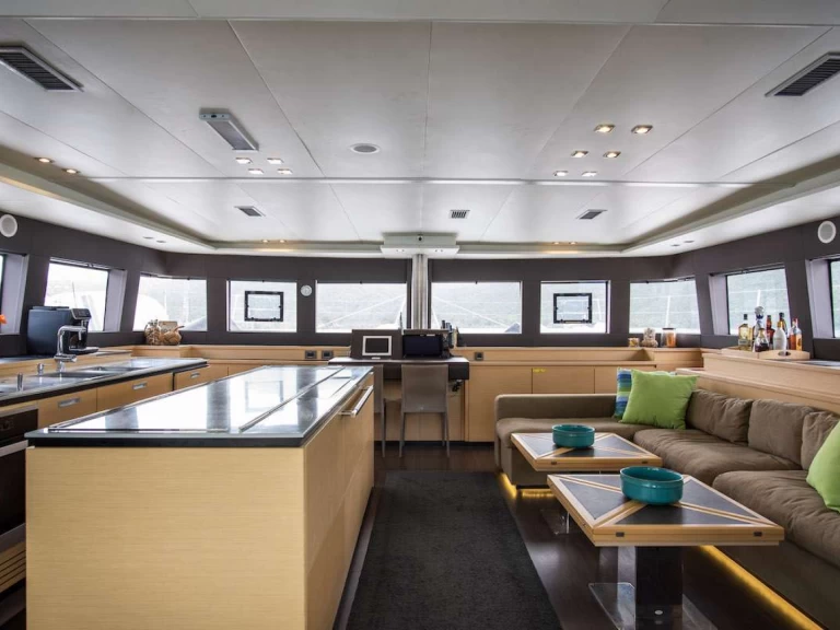 Luxury Yacht hire in U.S. Virgin Islands - Lagoon RIPPLE