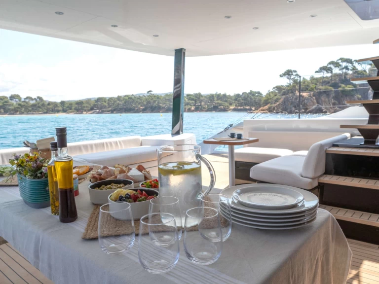 Catamaran hire in Corsica - Gunboat WONDERFUL