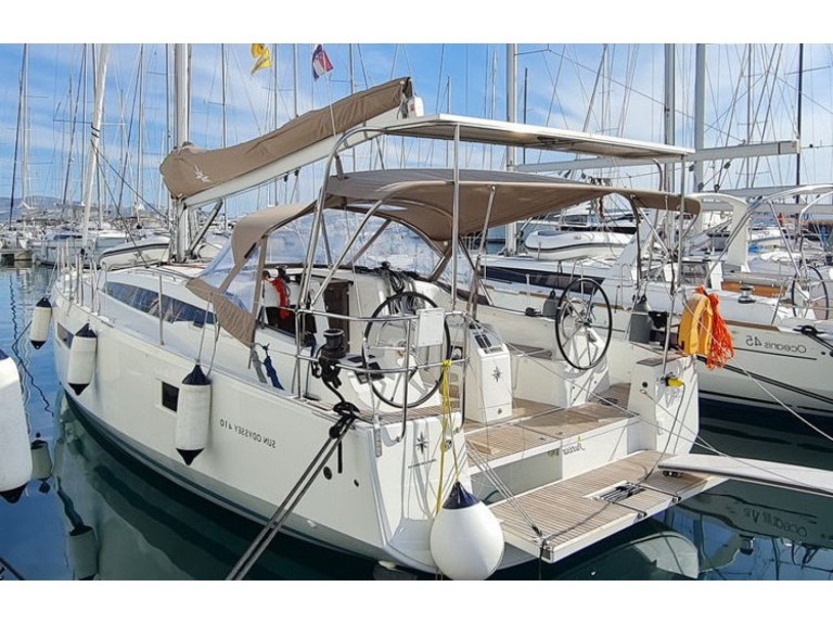 Sailboat hire in Pula - Jeanneau Sun Odyssey 410