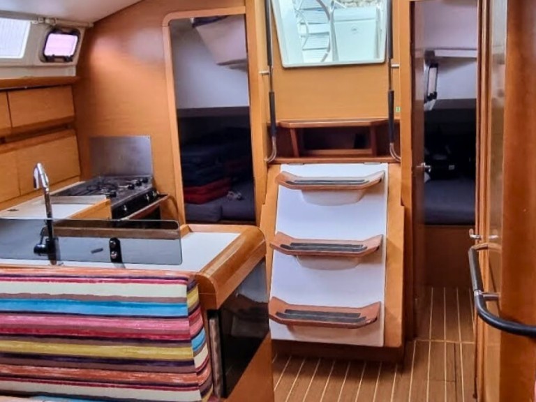Hire a Jeanneau Sun Odyssey 409 Rhodes (City)