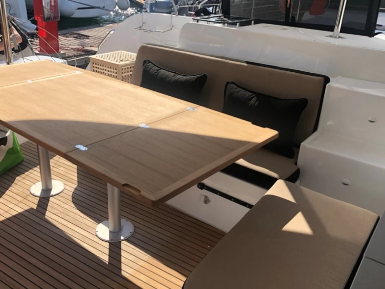 Yacht charter Alimos - Lagoon Lagoon 46 on SamBoat